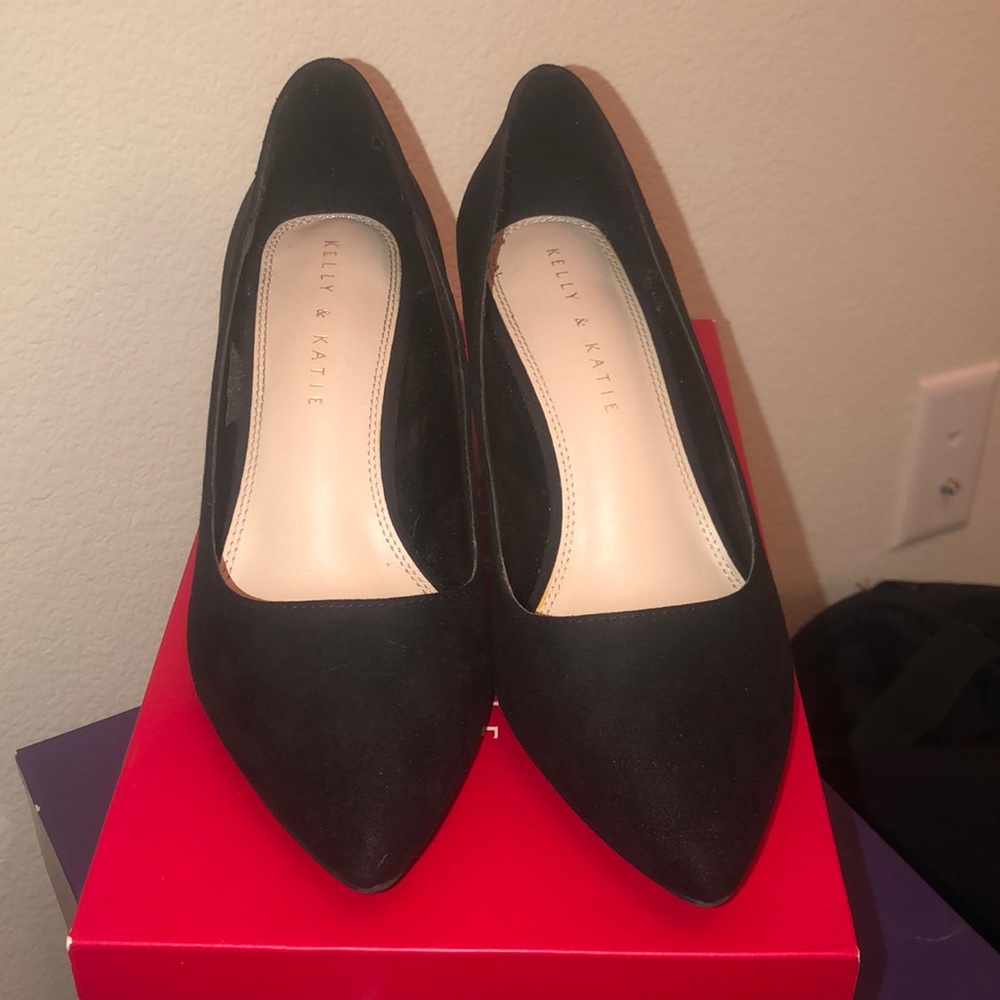 Kelly & Katie Pumps